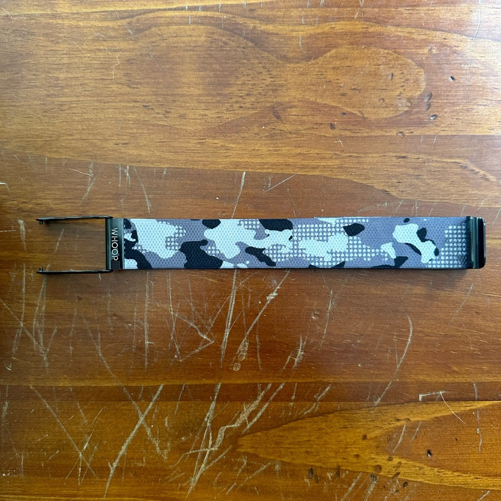 NWOT WHOOP SUPERKNIT BAND (gray camouflage - S/M)